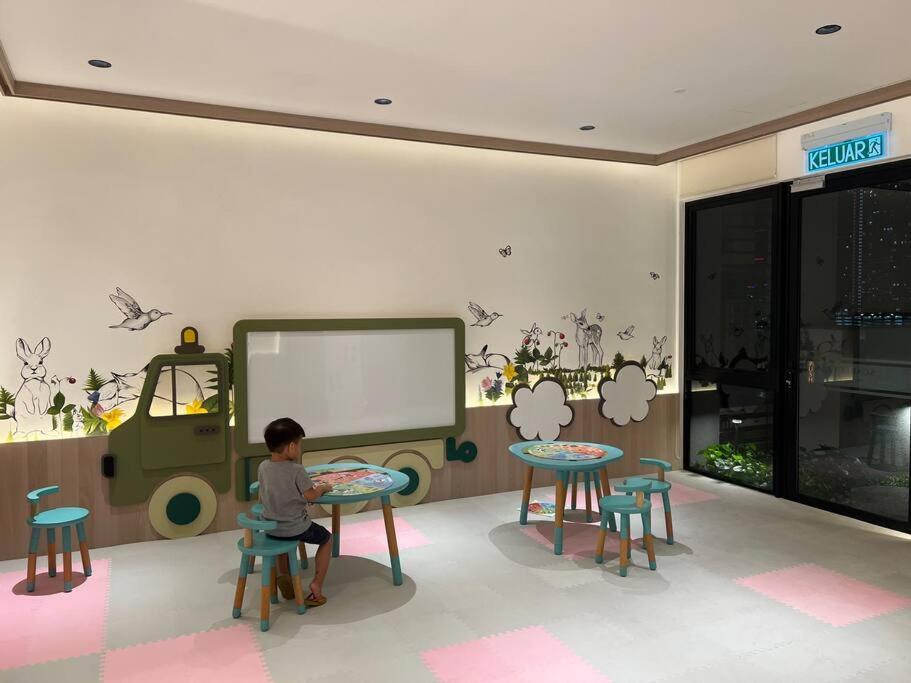 Luxury Scarletz Klcc *